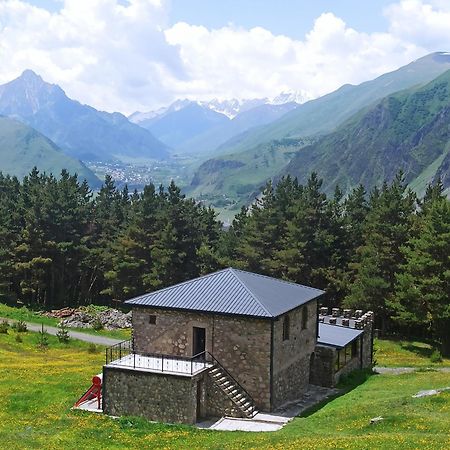 Crystal Kazbegi Hotel Ngoại thất bức ảnh