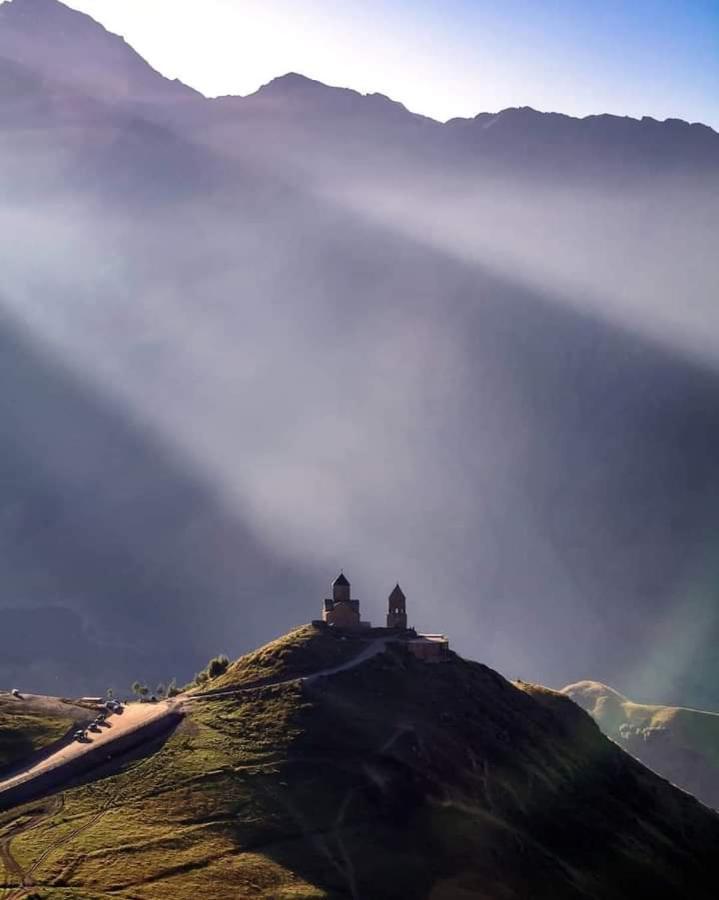 Crystal Kazbegi Hotel Ngoại thất bức ảnh