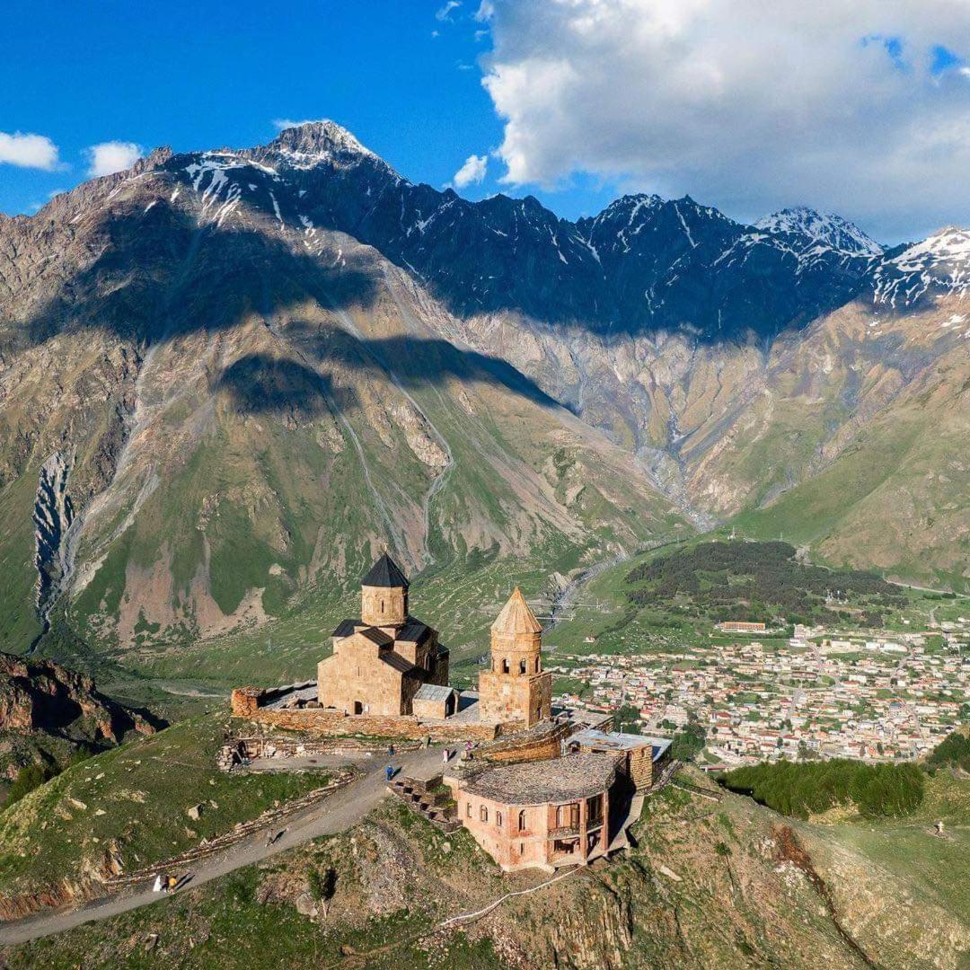 Crystal Kazbegi Hotel Ngoại thất bức ảnh